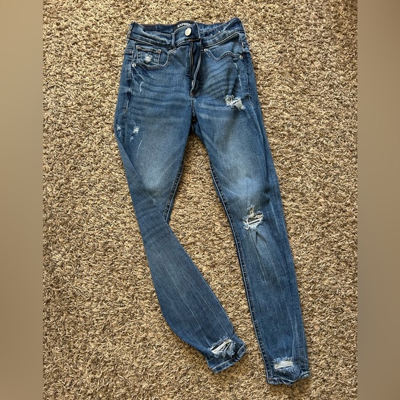 Express High Rise Distressed Jeans - Picture 1 of 3